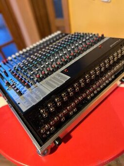 Soundcraft FX16ii - 2