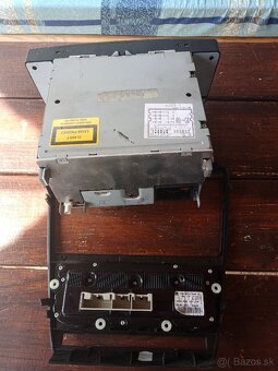 Predám autorádio na octavia 2 - 2