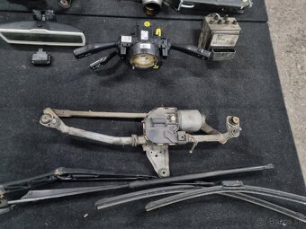 Náhradné diely Passat B6 - 2