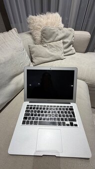 MacBook Air 13 - 2