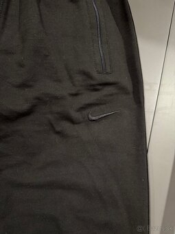 Tepláky Nike - 2