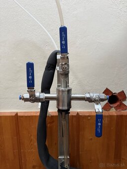 Protitlaková plnička - 2