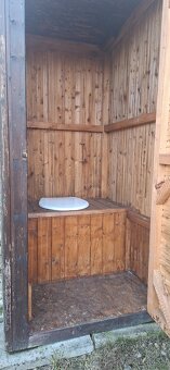 Drevená latrína - 2