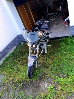 Suzuki bandit 600 - 2