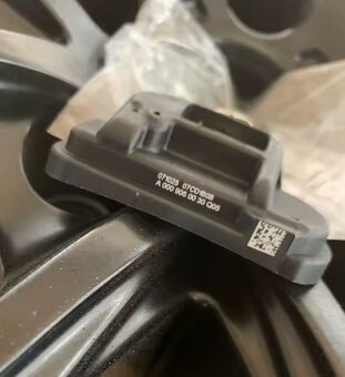 TPMS ventil so snimačom tlaku MERCEDES BENZ - 2