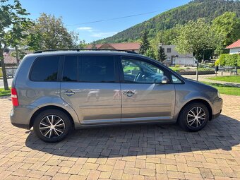 Volkswagen Touran 2.0 TDI - 2