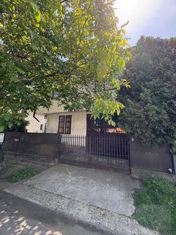 Na predaj 6-izbový rodinný dom v Podunajských Biskupiciach - 2