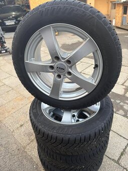 Audi A3 R16 elektróny a zimne pneu - 2