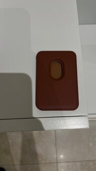 MagSafe card holder v štýle Apple – top kvalita, hnedý - 2
