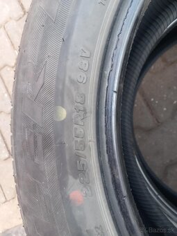 Pneumatiky letné 2ks - BRIDGESTONE 225/55/R18 - 2