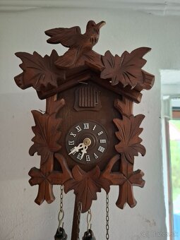 Predám funkčné drevené kukučkové hodiny veľmi zachovalé 65 € - 2