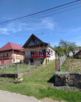 NEPREHLIADNITE Rodinný dom v obci HUSÁK - 2