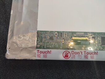 predám 15.6" LED displej , rozl. HD+ 1600x900 , B156RW01 - 2