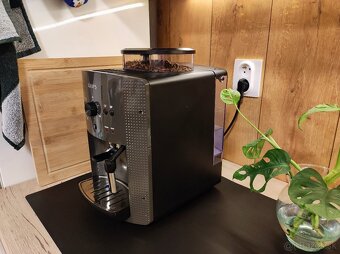 Kávovar Krups ea 81 - 2