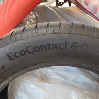 Pneu CONTINENTAL 215/55R18 - 2