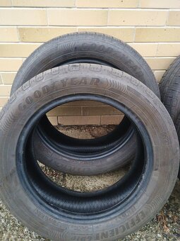 Predám pneumatiky Goodyear 205/55r16 - 2