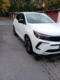 Opel Grandland 1.2 T Business AT8 96 kW 131 k - 2