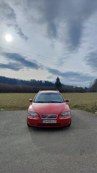 Volvo V70 P2 D5 120kw - 2