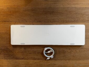 Apple Magic Keyboard s Touch ID a Numerickou klávesnicou - 2