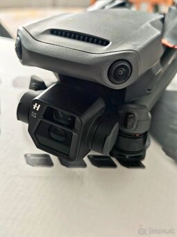 DJI Mavic 3 - 2