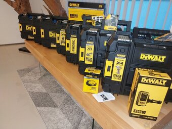 Úplne NOVÉ DeWalt náradie a príslušenstvo - 2