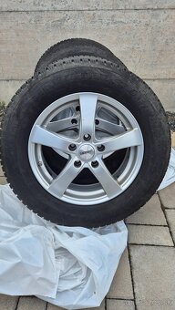 Zimna sada 215/65 R16 + 5x114,3 R16 Nissan, Honda, atd. - 2