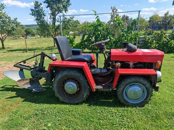 Malotraktor, hydraolika, uzávierka, rychlospojky na vyklápan - 2