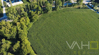 INVESTIČNÁ PRÍLEŽITOSŤ – Pozemok 10 000 m² pre IBV v lukratí - 2