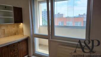 NA PRENÁJOM 3 IZB. BYT S LOGGIOU, 64M2, SOTINSKÁ UL., SENICA - 2