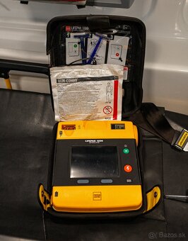 AED defibrilator LIFEPAK 1000 - 2