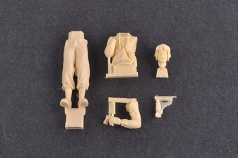 Model tanku 1/16 M4A3E8 Sherman - 2