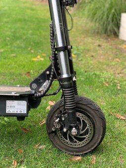 Boyueda elektrická kolobežka - 2