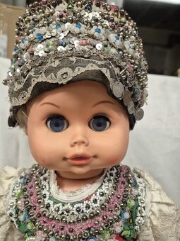 Predam babiky v kroji - 2