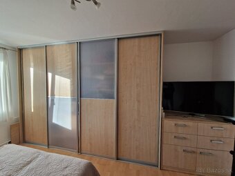 Vstavaná skriňa - 2