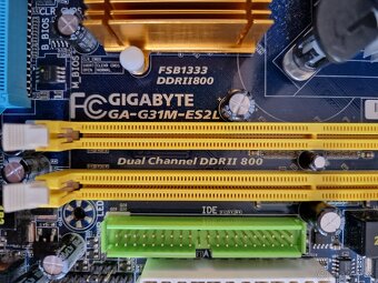 Gigabyte GA-G31M-ES2L , socket 775 , DDR2 - 2