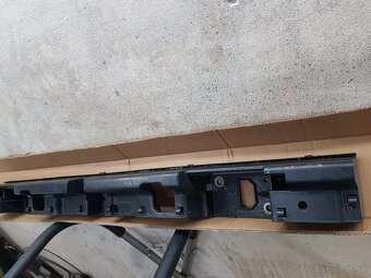 Vw T6 zadná výstuha - 2