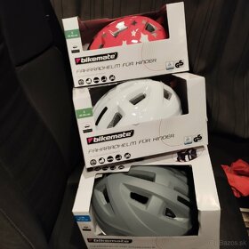 Bluetooth rep., schránka,helmy. - 2