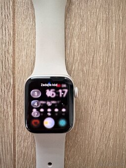Apple watch SE 2nd Gen 40mm - 2
