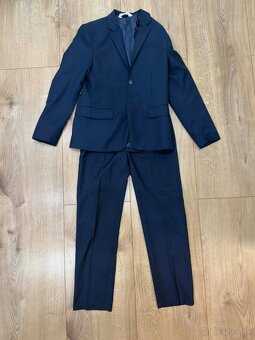 Chlapčenský oblek - 2