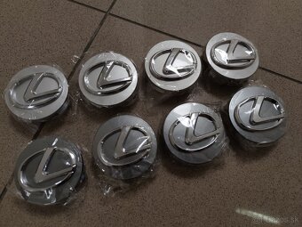 Stredové krytky Lexus 62mm - 2