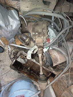 Rozpredám Motor z infinity FX35 AWD VQ35DE - 2