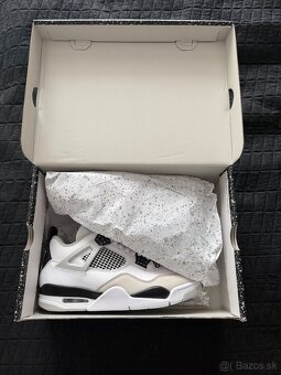 Nike Jordan 4 Military Black - 2