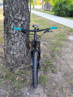 Santa Cruz Nomad V4 - 2