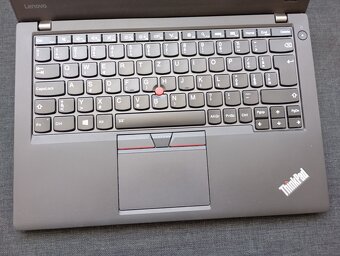 predám Lenovo thinkpad x260 ,Intel(R) Core™i3 , 8gb ram - 2