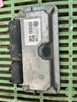 Predám náhradné diely a motor pre Škoda Fabia 2 - 1.4 16V - 2