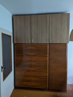 Retro šatové skrine - 2