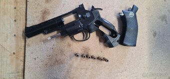 Dan Wesson 4 - 2