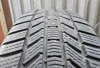 Špičkové zimné pneumatiky Continental - 235/60 r18 107H - 2