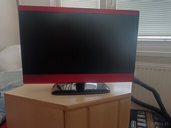 Predám TV LCD technika - 2