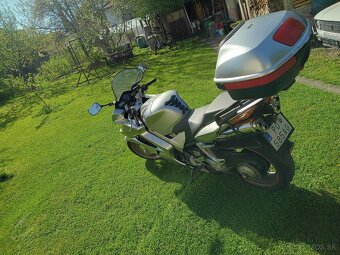 Honda VFR 800 - 2